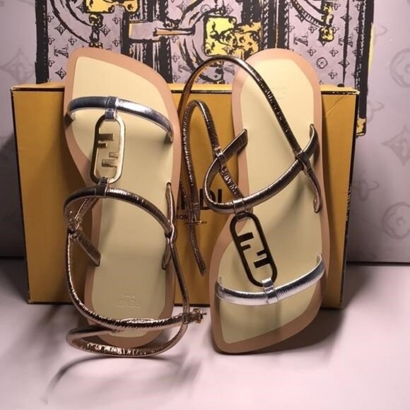 Fendi O’Lock Gladiator Flat Sandals | Metallic Nappa | Size 37.5 | New Authentic - Picture 7 of 9
